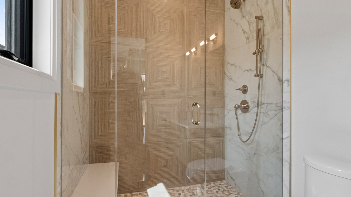 Tiled walk-in in ensuite bathroom thumbnail
