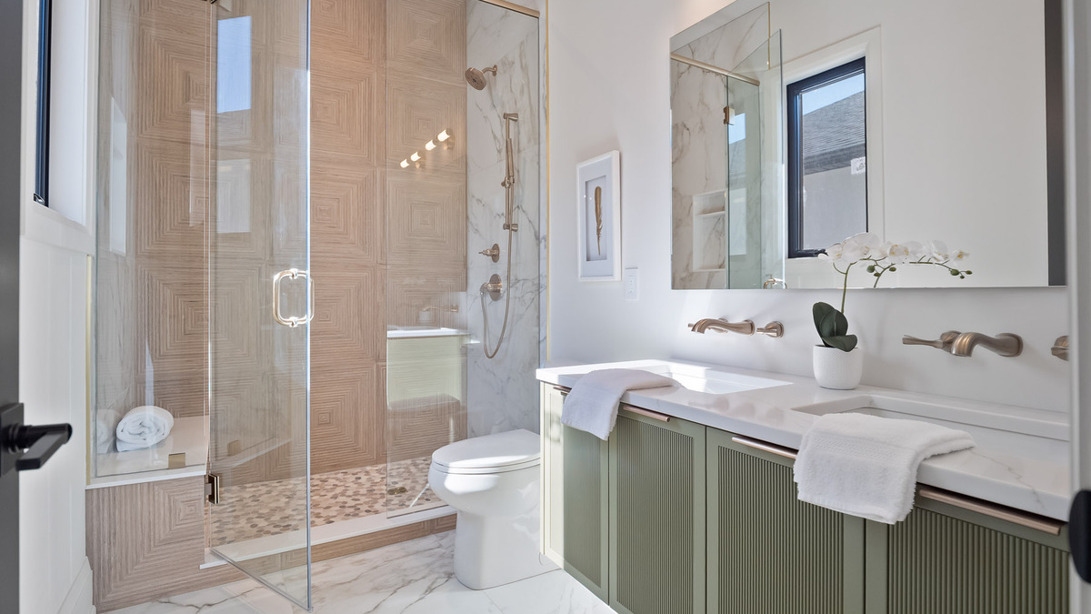 Ensuite bathroom thumbnail
