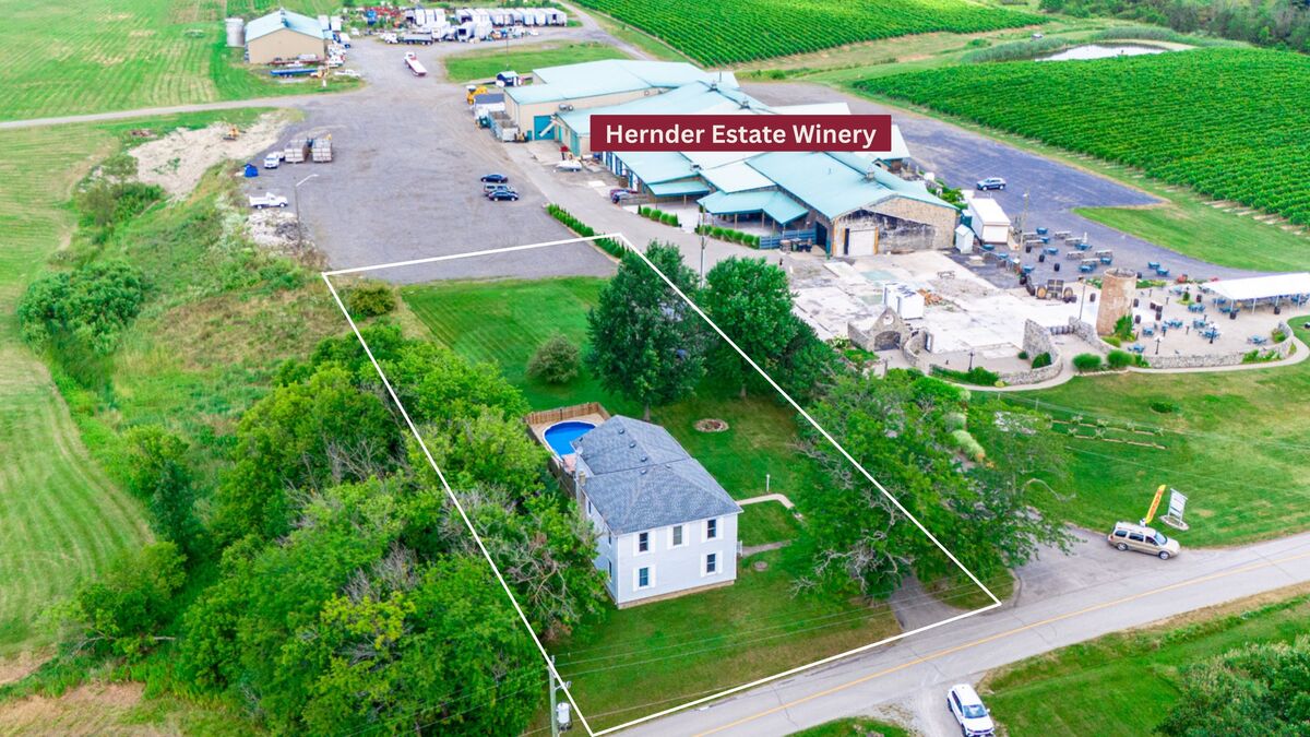 Image of the property 1609 Eighth Avenue Louth