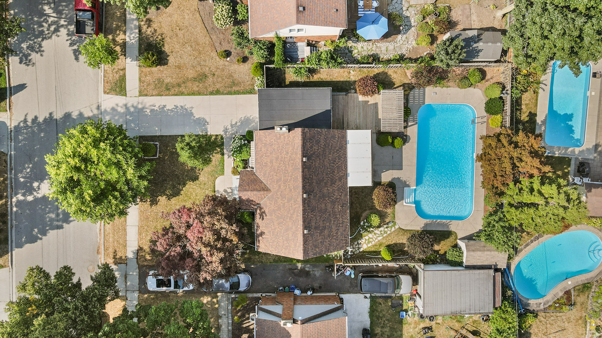 60' x 103' property thumbnail